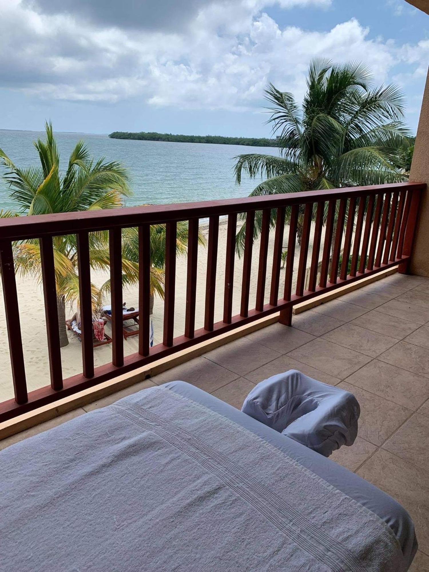 Belizean Nirvana Placencia Exteriör bild